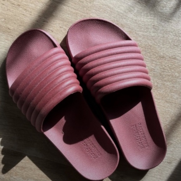 ✨GIRLFRIEND COLLECTIVE✨Slide Pool Sandals - Picture 4 of 7